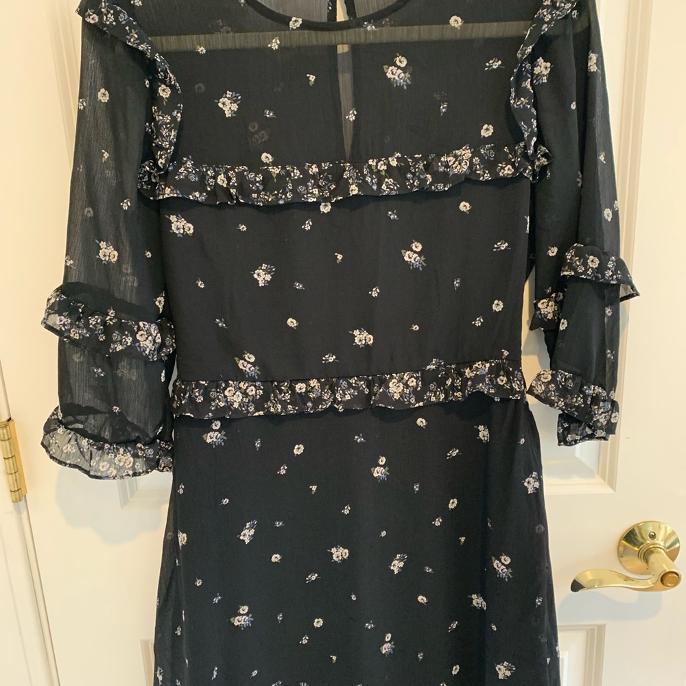 Ladies Dress.  Size M. $12